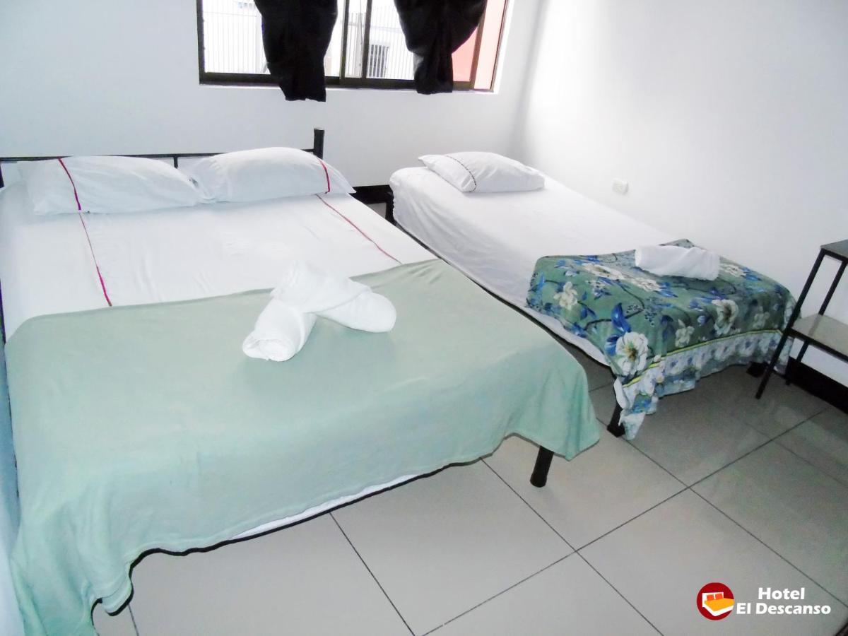 El Descanso Hotel *
