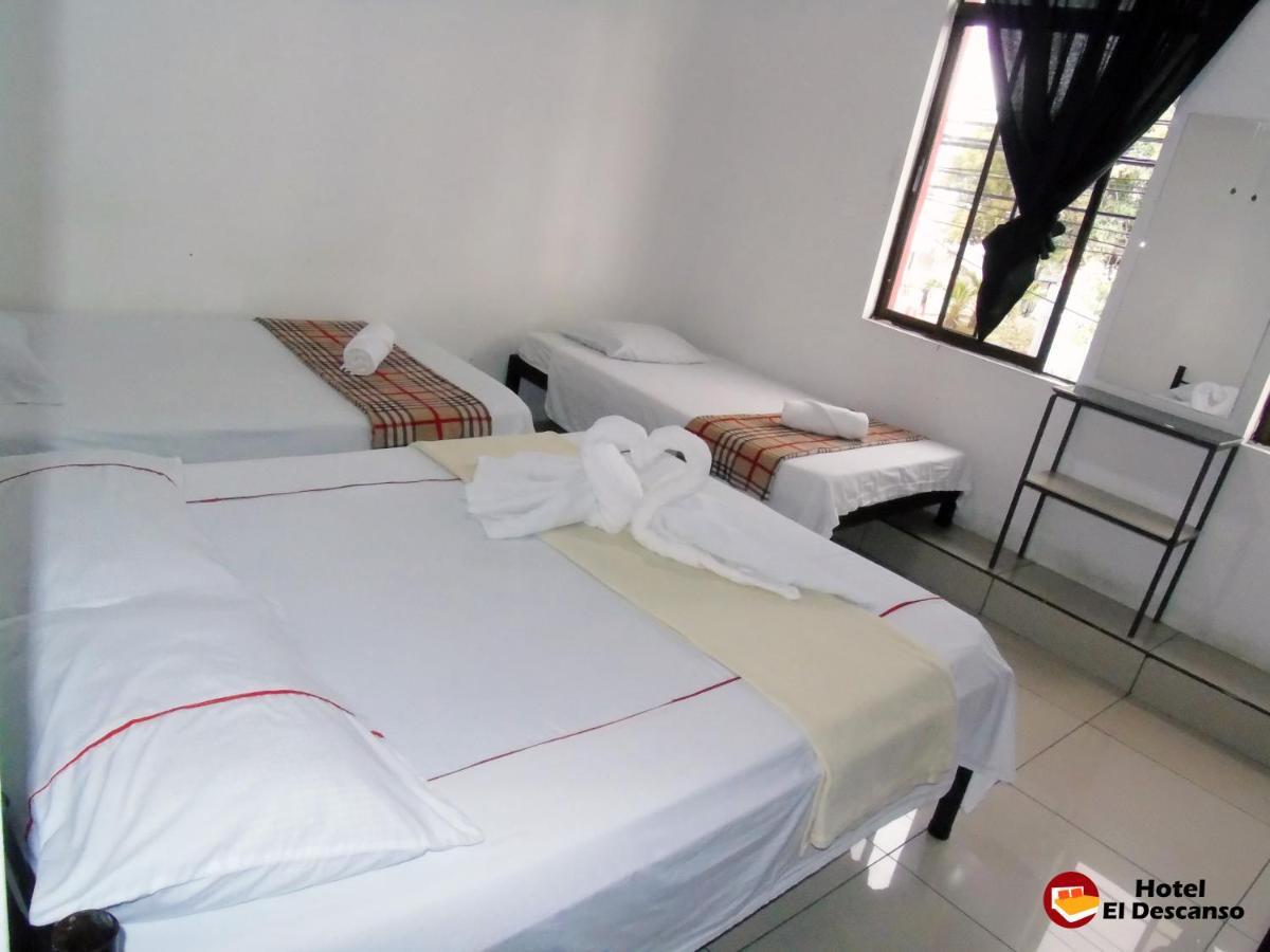 El Descanso Hotel *